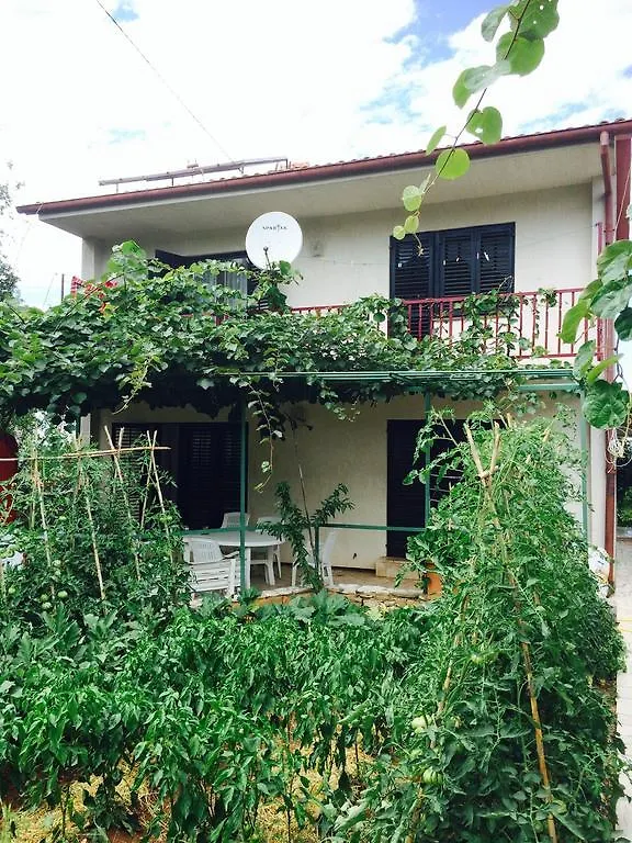 Guesthouse Sea View Pola Affittacamere