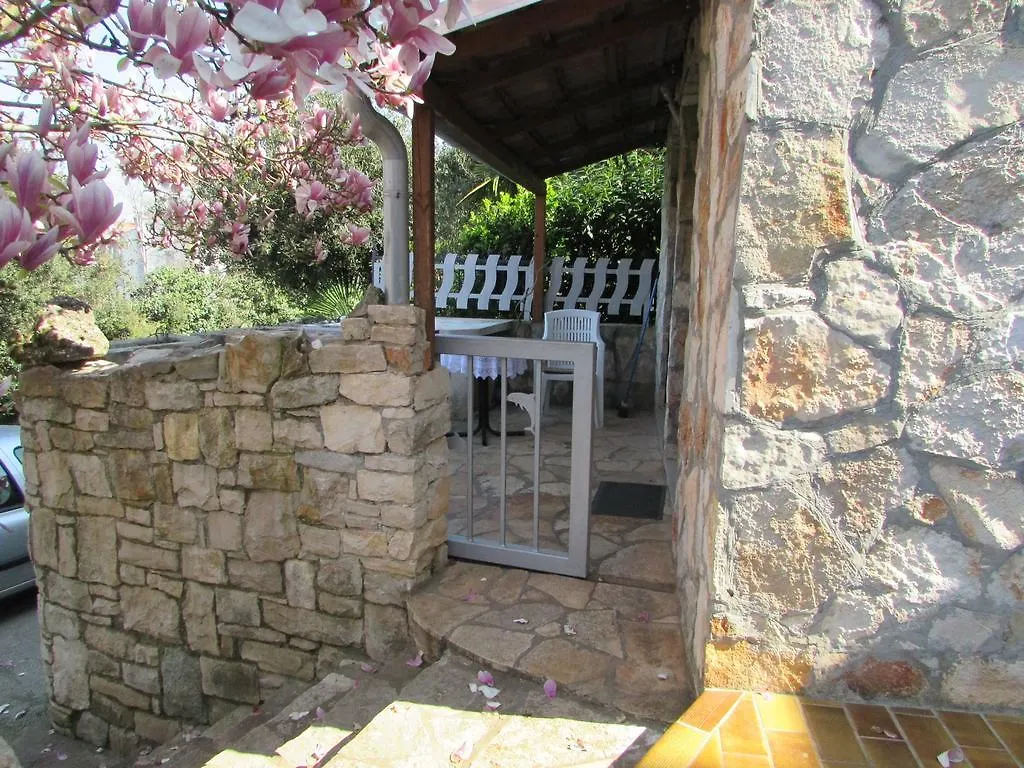 Guesthouse Sea View Pola Affittacamere